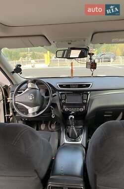Внедорожник / Кроссовер Nissan X-Trail 2015 в 