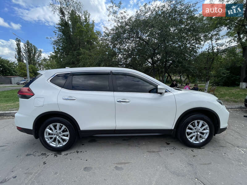 Внедорожник / Кроссовер Nissan X-Trail 2018 в Кривом Роге