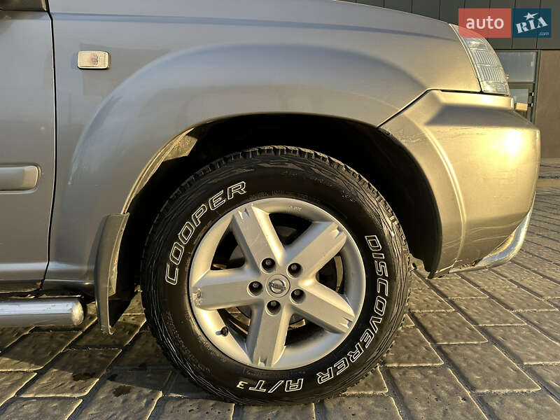 Внедорожник / Кроссовер Nissan X-Trail 2004 в Ровно