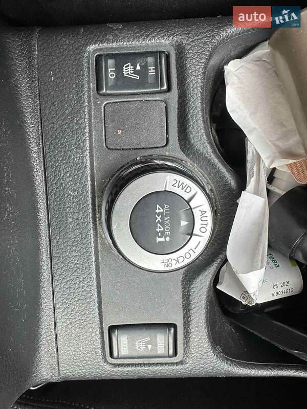 Позашляховик / Кросовер Nissan X-Trail 2015 в Жовкві