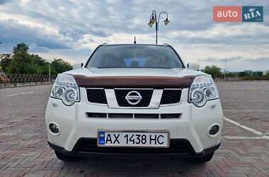 Внедорожник / Кроссовер Nissan X-Trail 2012 в 