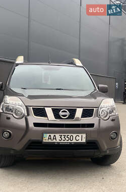 Позашляховик / Кросовер Nissan X-Trail 2011 в 