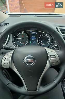 Внедорожник / Кроссовер Nissan X-Trail 2017 в 