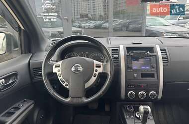 Внедорожник / Кроссовер Nissan X-Trail 2012 в 