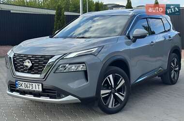 Внедорожник / Кроссовер Nissan X-Trail 2023 в Тернополе
