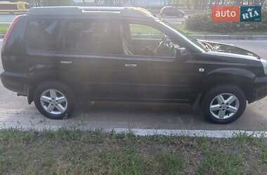 Внедорожник / Кроссовер Nissan X-Trail 2005 в 