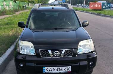 Внедорожник / Кроссовер Nissan X-Trail 2005 в 