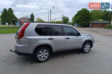 Позашляховик / Кросовер Nissan X-Trail 2010 в 