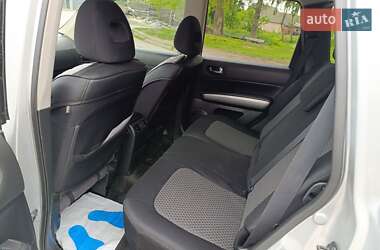 Позашляховик / Кросовер Nissan X-Trail 2010 в 