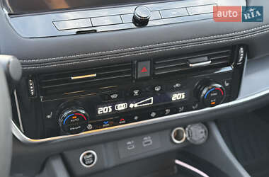 Позашляховик / Кросовер Nissan X-Trail 2024 в 