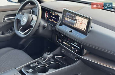 Позашляховик / Кросовер Nissan X-Trail 2024 в 