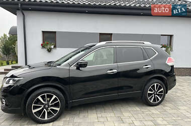 Внедорожник / Кроссовер Nissan X-Trail 2015 в Ровно