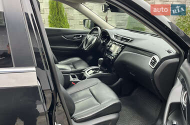 Внедорожник / Кроссовер Nissan X-Trail 2015 в 
