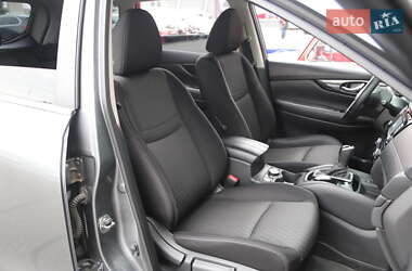 Позашляховик / Кросовер Nissan X-Trail 2018 в 
