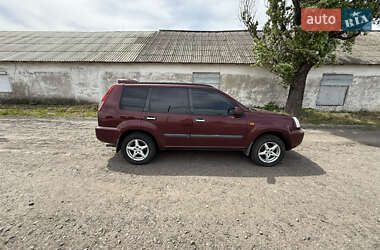 Внедорожник / Кроссовер Nissan X-Trail 2002 в 