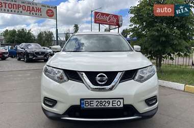 Позашляховик / Кросовер Nissan X-Trail 2015 в 