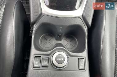 Позашляховик / Кросовер Nissan X-Trail 2015 в 