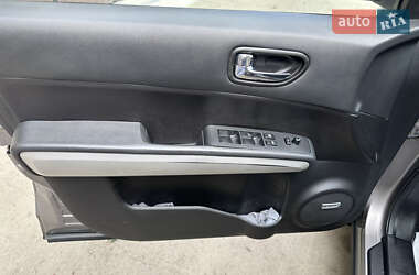 Внедорожник / Кроссовер Nissan X-Trail 2012 в 