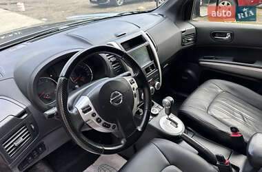 Внедорожник / Кроссовер Nissan X-Trail 2012 в 