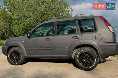 Позашляховик / Кросовер Nissan X-Trail 2001 в 