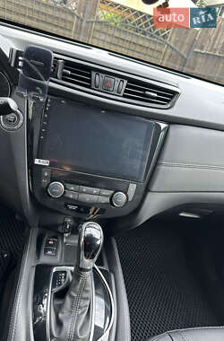 Внедорожник / Кроссовер Nissan X-Trail 2021 в 