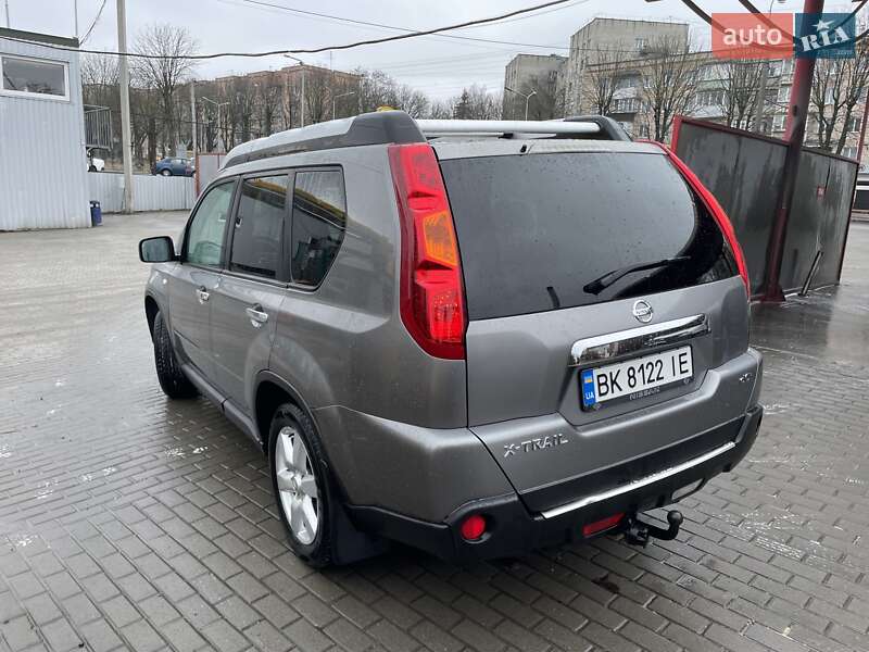 Позашляховик / Кросовер Nissan X-Trail 2008 в Рівному
