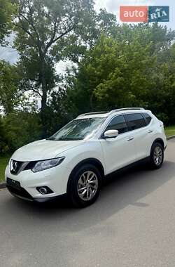 Внедорожник / Кроссовер Nissan X-Trail 2016 в Киеве