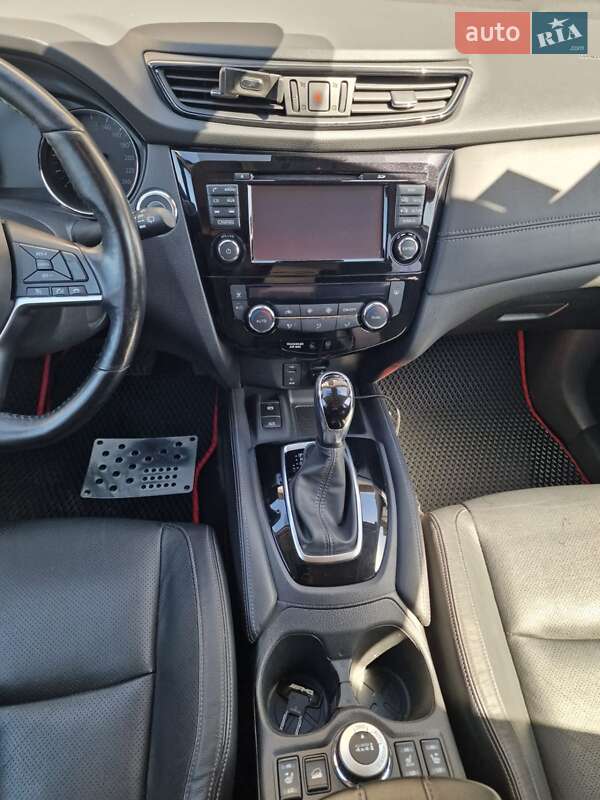 Позашляховик / Кросовер Nissan X-Trail 2017 в Києві