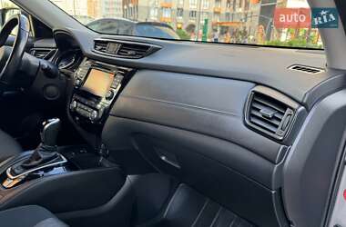 Внедорожник / Кроссовер Nissan X-Trail 2019 в 