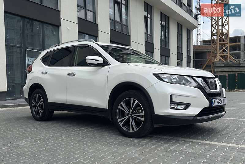 Позашляховик / Кросовер Nissan X-Trail 2018 в Івано-Франківську