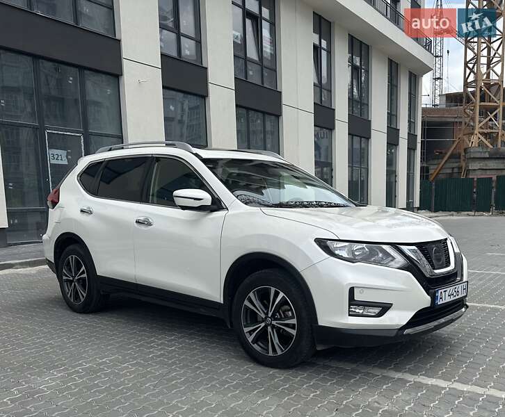 Позашляховик / Кросовер Nissan X-Trail 2018 в Івано-Франківську