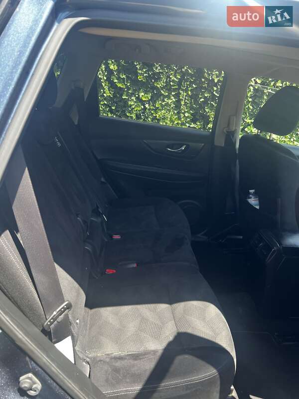 Позашляховик / Кросовер Nissan X-Trail 2017 в Одесі