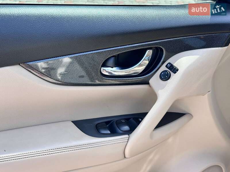 Внедорожник / Кроссовер Nissan X-Trail 2017 в Кропивницком