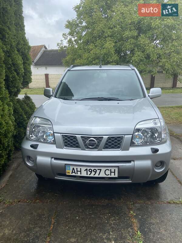 Внедорожник / Кроссовер Nissan X-Trail 2007 в 