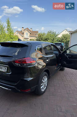 Позашляховик / Кросовер Nissan X-Trail 2018 в 