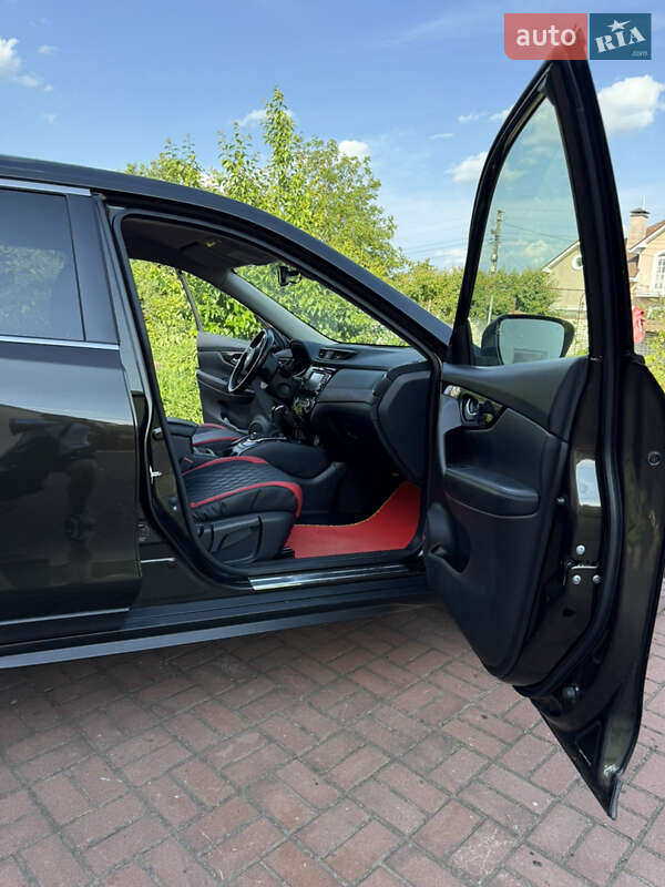 Позашляховик / Кросовер Nissan X-Trail 2018 в Обухові