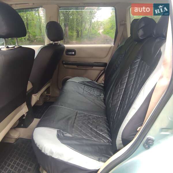 Позашляховик / Кросовер Nissan X-Trail 2003 в Чернігові