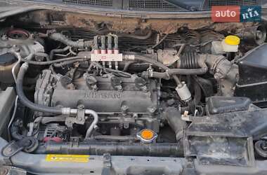 Внедорожник / Кроссовер Nissan X-Trail 2005 в 
