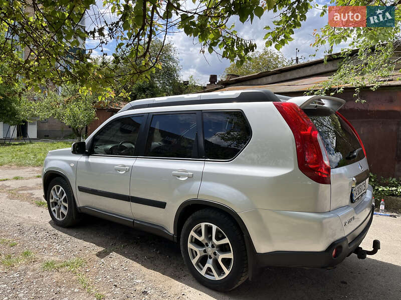 Позашляховик / Кросовер Nissan X-Trail 2012 в Городищеві