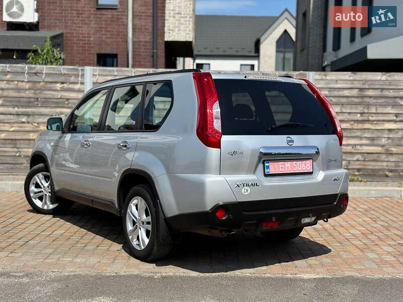 Позашляховик / Кросовер Nissan X-Trail 2011 в Києві