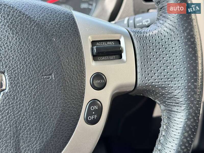 Позашляховик / Кросовер Nissan X-Trail 2011 в Києві