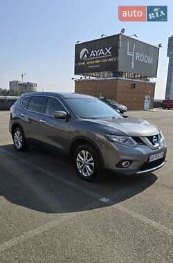 Внедорожник / Кроссовер Nissan X-Trail 2016 в 