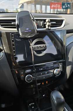 Внедорожник / Кроссовер Nissan X-Trail 2016 в 