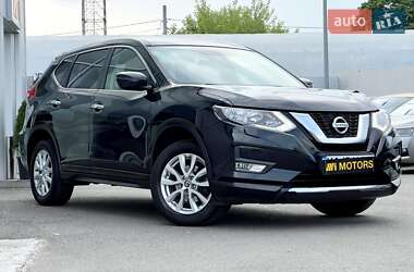 Внедорожник / Кроссовер Nissan X-Trail 2019 в Киеве