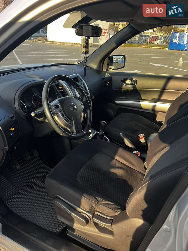 Позашляховик / Кросовер Nissan X-Trail 2012 в Одесі