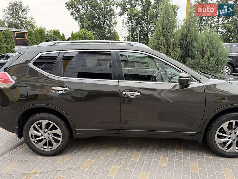 Внедорожник / Кроссовер Nissan X-Trail 2017 в 