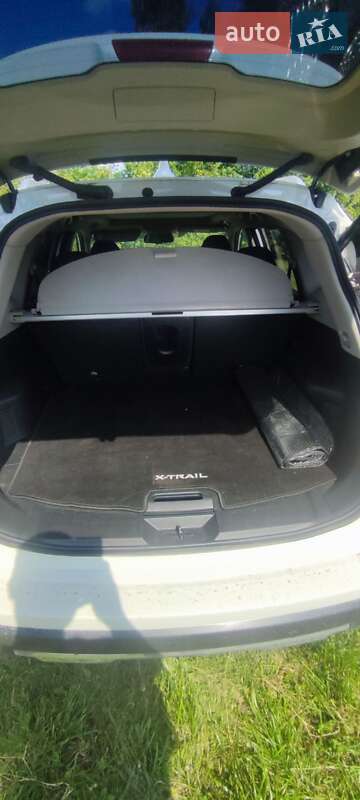 Позашляховик / Кросовер Nissan X-Trail 2018 в Городку