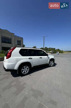 Внедорожник / Кроссовер Nissan X-Trail 2010 в 