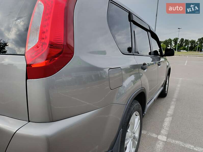 Позашляховик / Кросовер Nissan X-Trail 2012 в Києві