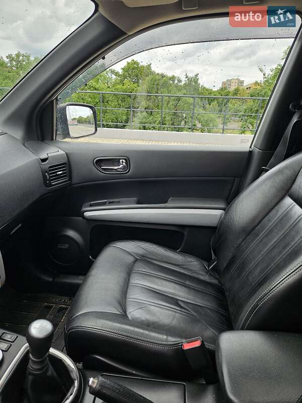 Внедорожник / Кроссовер Nissan X-Trail 2011 в Любешове